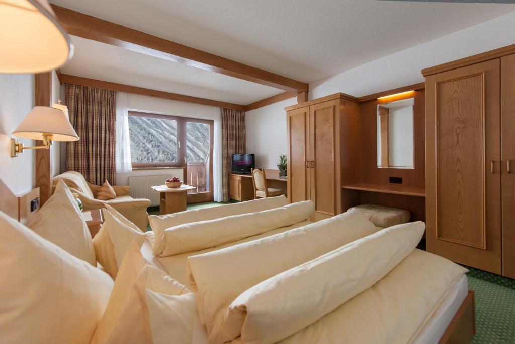 Hotel Jagdhof Bed & Breakfast Обергургль Номер фото